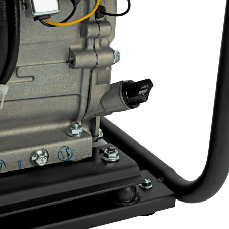 Бензиновый генератор DENZEL GK-3800iF фото