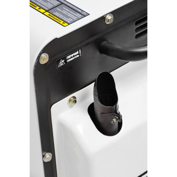 Дизельный генератор Hyundai DHY 6000SE-3  для дома фото