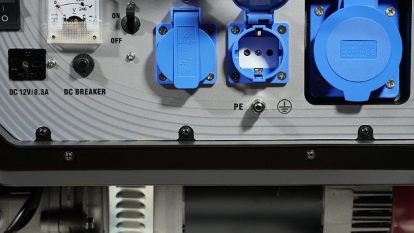 Бензиновый генератор Loncin LC8000-JS портативный фото